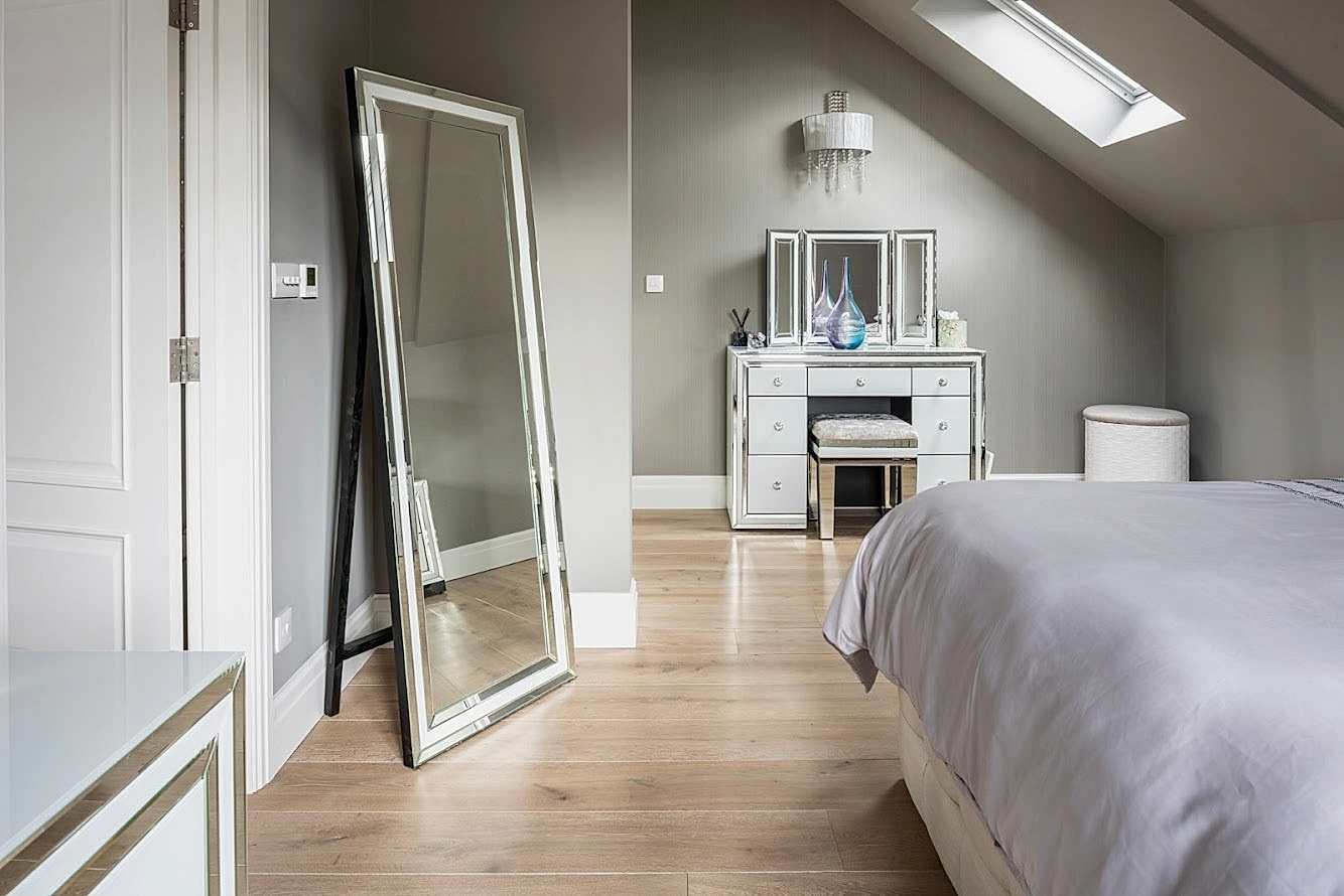 Bedroom Dressing Table