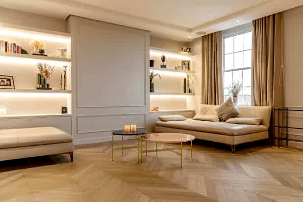 Chevron Fitter Modern Light Room